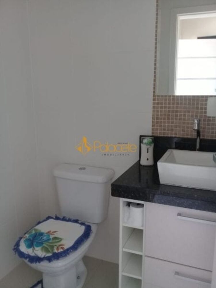 Casa à venda com 3 quartos, 230m² - Foto 6