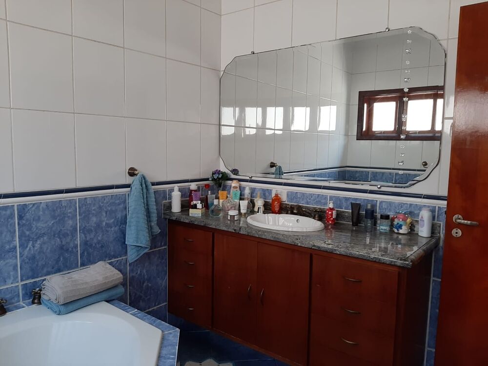 Casa, 3 quartos, 237 m² - Foto 4