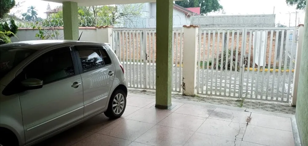 Casa, 5 quartos, 305 m² - Foto 1