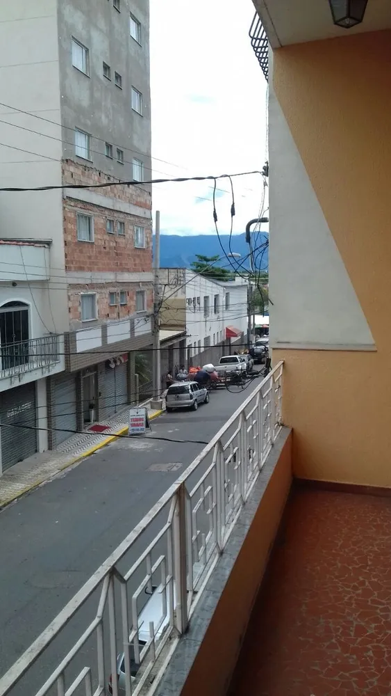 Sobrado, 4 quartos, 272 m² - Foto 1