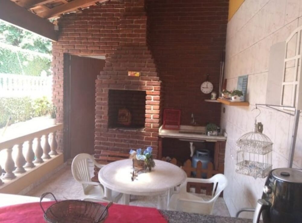 Casa, 3 quartos, 210 m² - Foto 2