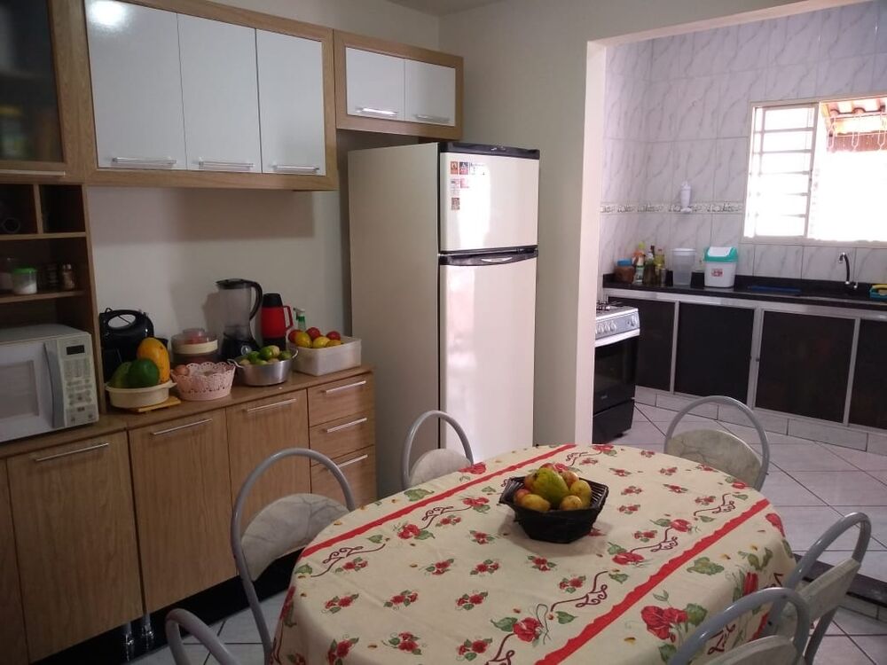 Casa, 3 quartos, 200 m² - Foto 1