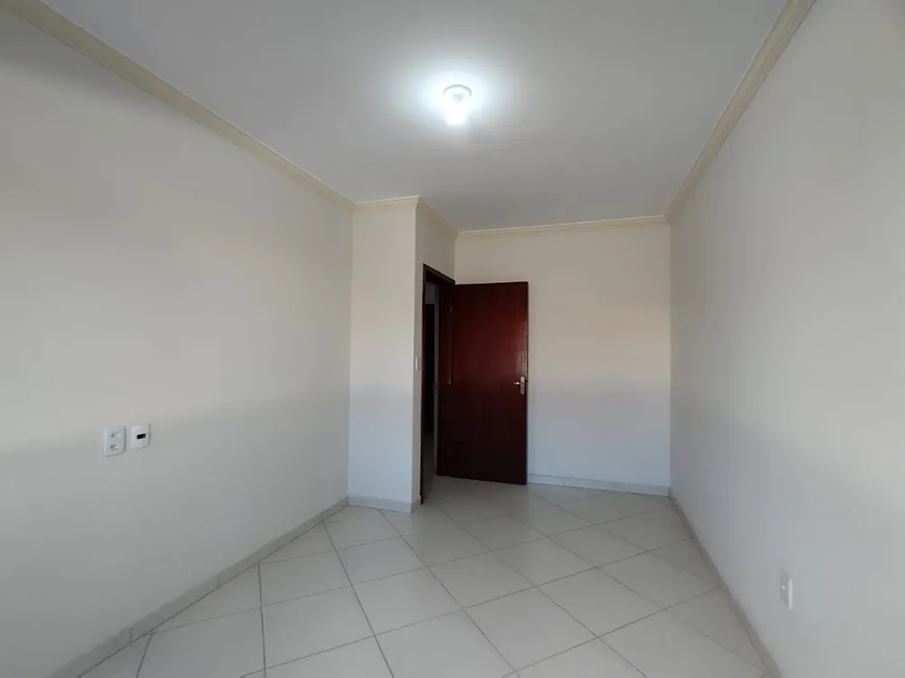 Sobrado, 3 quartos, 215 m² - Foto 2