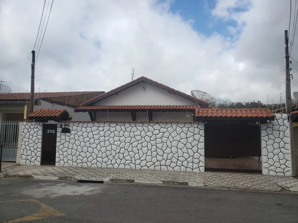 Casa, 3 quartos, 200 m² - Foto 2