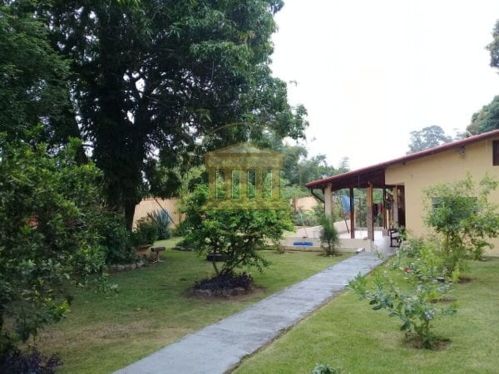 Casa à venda com 2 quartos, 360m² - Foto 9