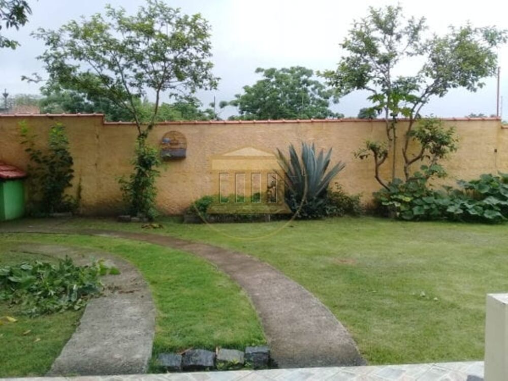 Casa à venda com 2 quartos, 360m² - Foto 12