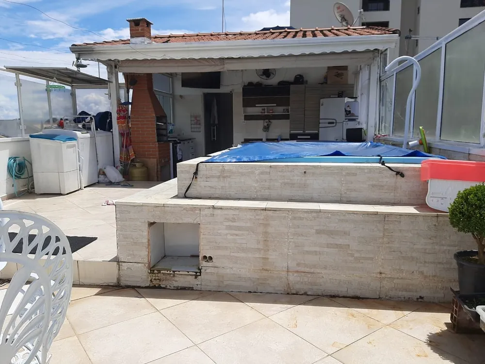 Casa, 3 quartos, 216 m² - Foto 2