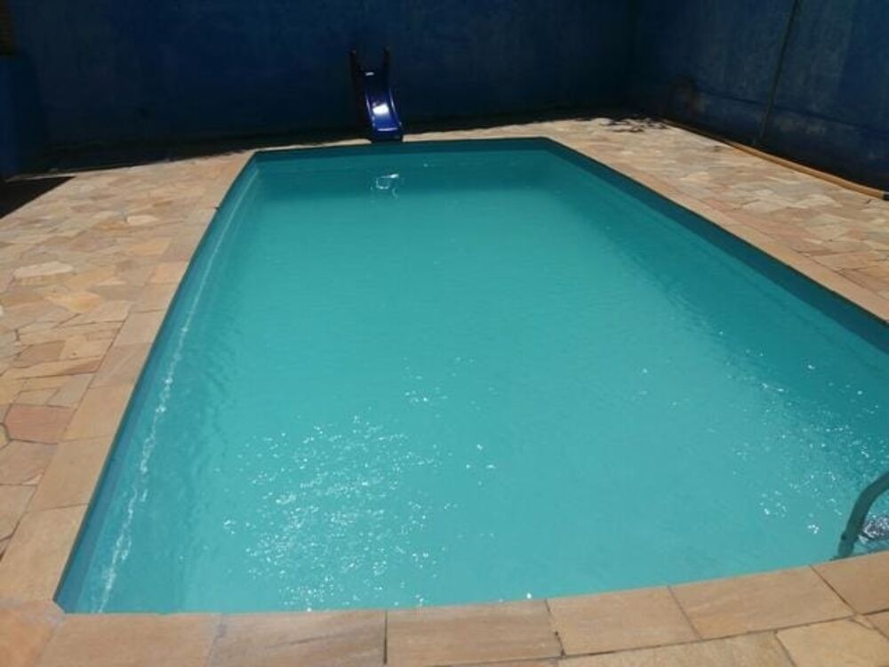 Casa à venda com 3 quartos, 650m² - Foto 1