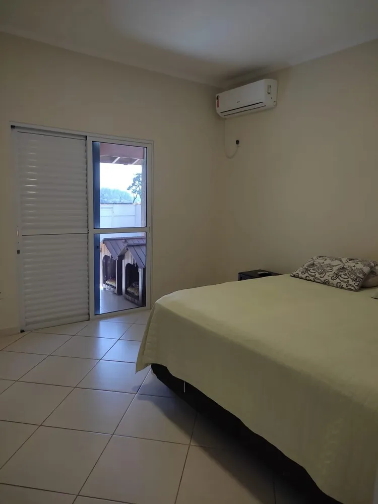 Casa, 3 quartos, 255 m² - Foto 2