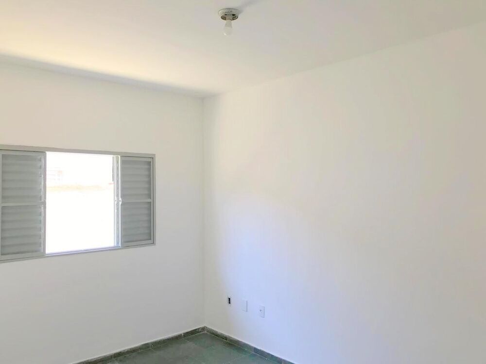 Casa à venda com 2 quartos, 64m² - Foto 5