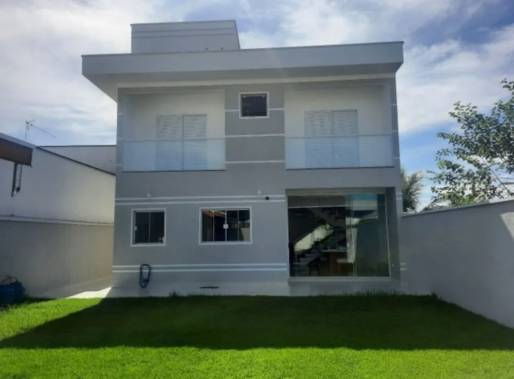 Casa, 3 quartos, 194 m² - Foto 1