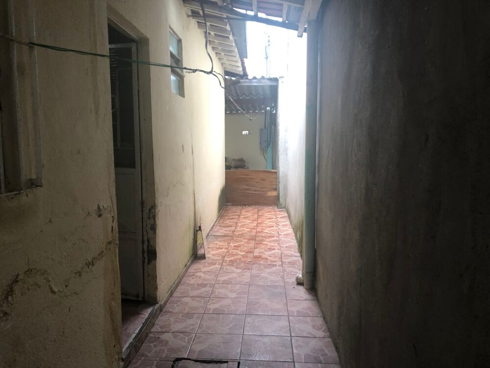 Casa à venda com 3 quartos, 90m² - Foto 5