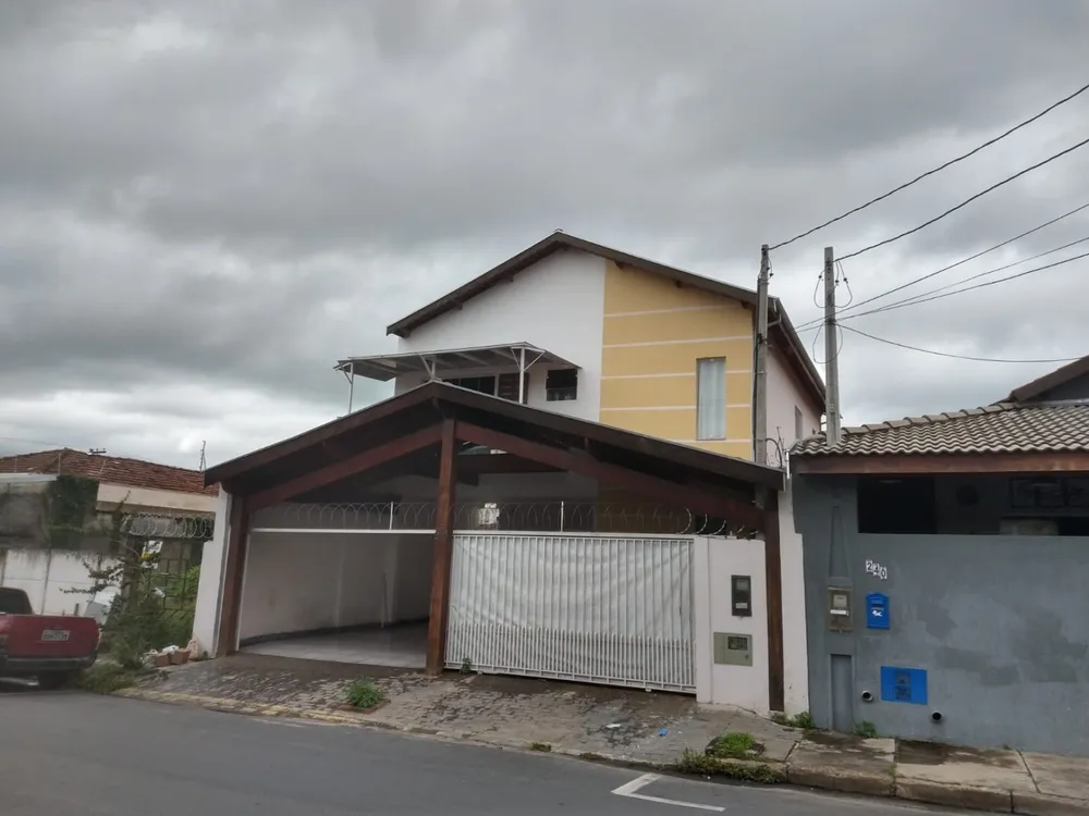 Casa, 5 quartos, 260 m² - Foto 1