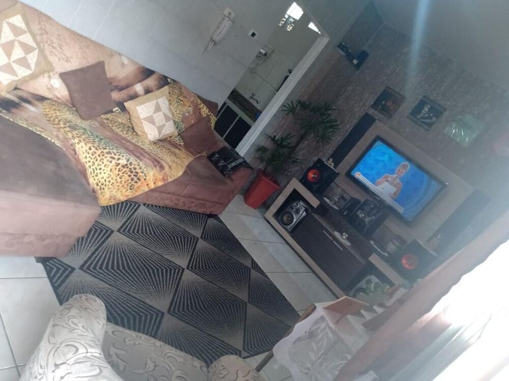 Casa à venda com 2 quartos, 300m² - Foto 8