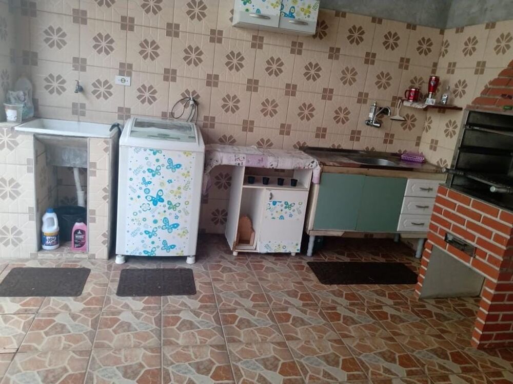 Casa à venda com 2 quartos, 300m² - Foto 3