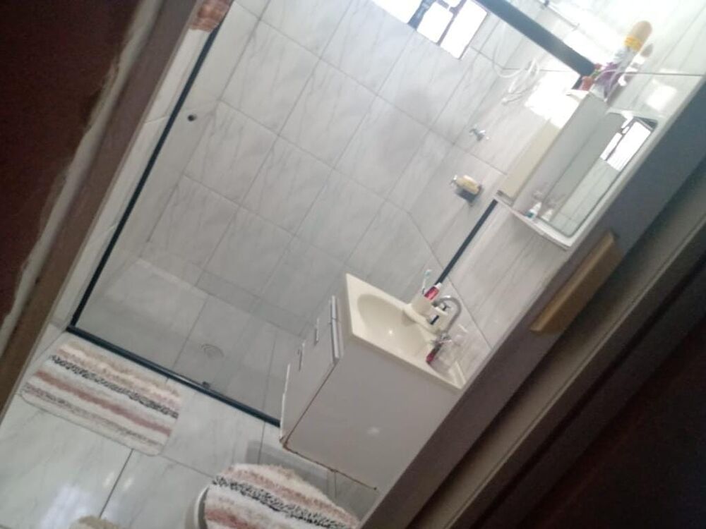 Casa à venda com 2 quartos, 300m² - Foto 6