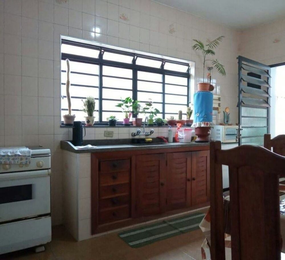 Casa à venda com 3 quartos, 300m² - Foto 8