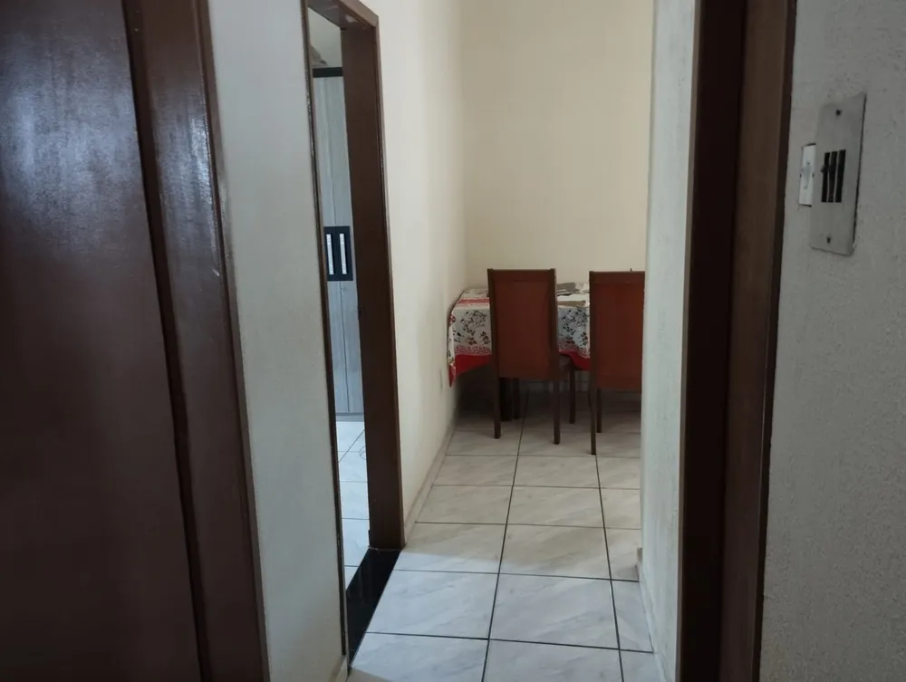 Casa, 5 quartos, 235 m² - Foto 4
