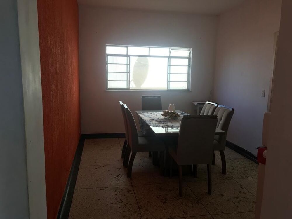 Casa, 3 quartos, 197 m² - Foto 1