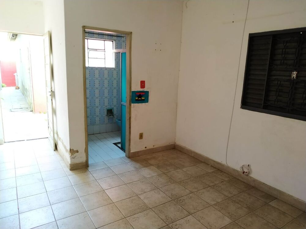 Casa à venda com 2 quartos, 80m² - Foto 3