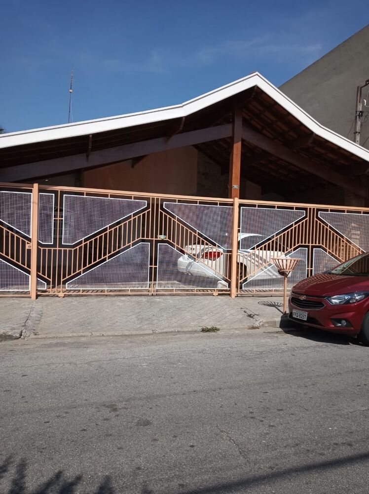 Casa à venda com 2 quartos, 150m² - Foto 1