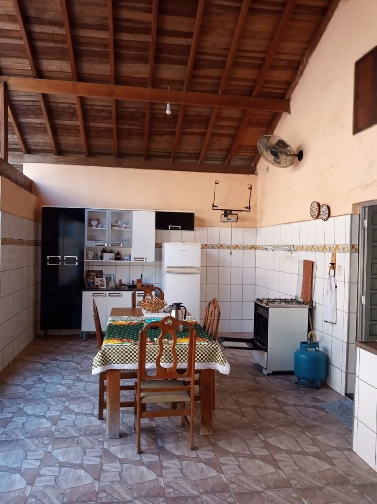 Casa à venda com 2 quartos, 150m² - Foto 6