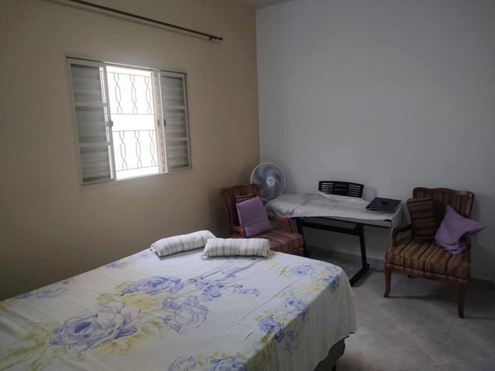 Casa à venda com 2 quartos, 65m² - Foto 3