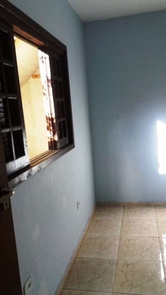 Casa à venda com 2 quartos, 160m² - Foto 3