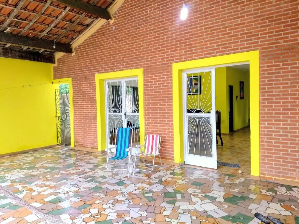 Casa, 3 quartos, 180 m² - Foto 1