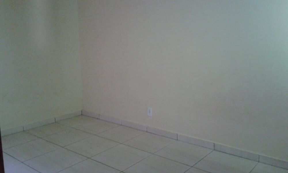 Casa à venda com 2 quartos, 100m² - Foto 5
