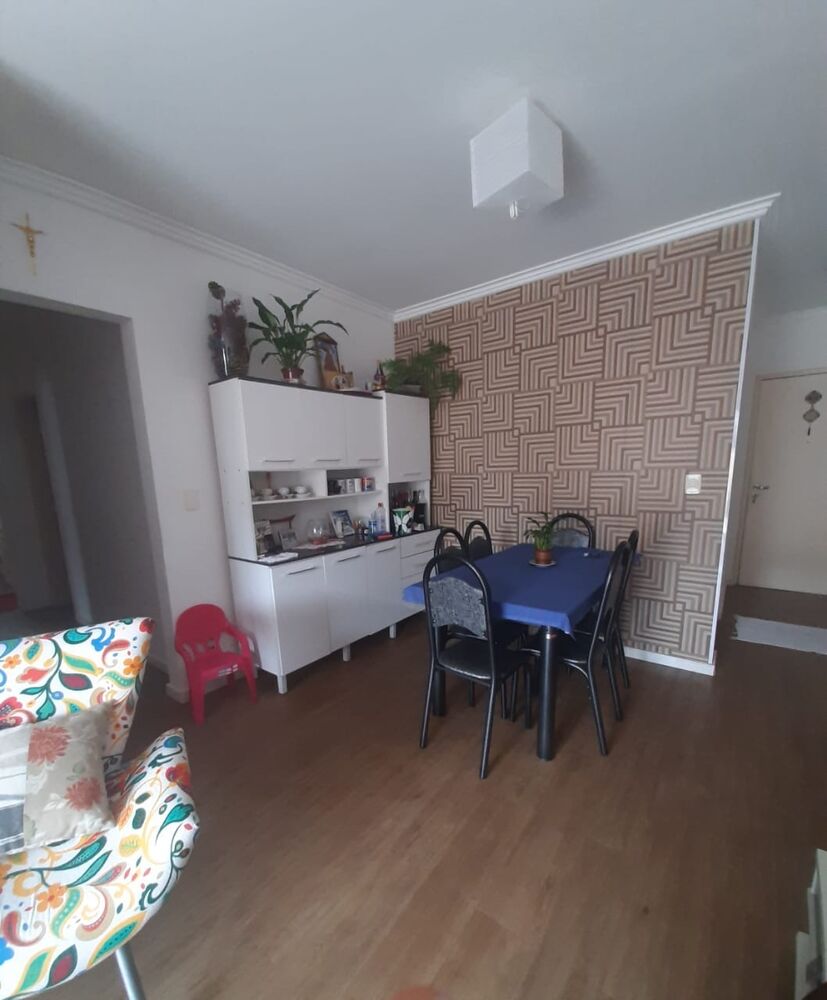 Apartamento à venda com 3 quartos, 95m² - Foto 2