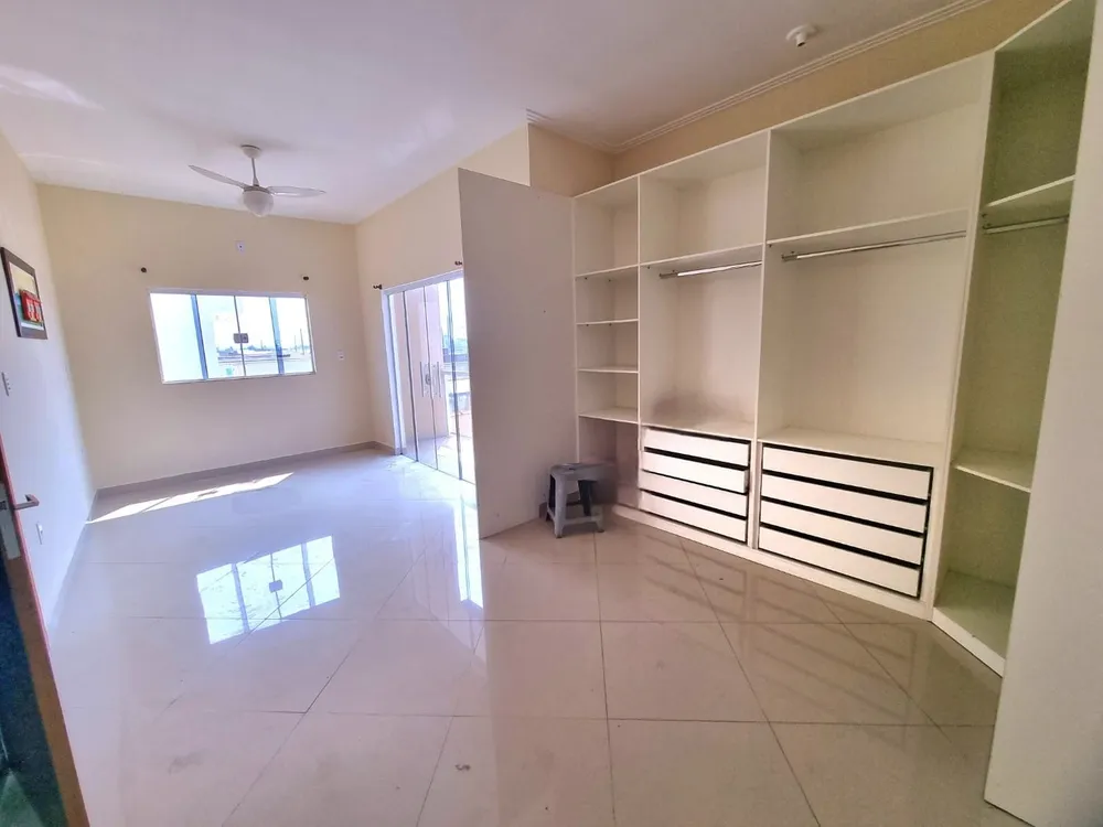 Casa, 3 quartos, 220 m² - Foto 3