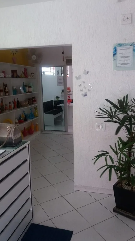 Casa, 6 quartos, 230 m² - Foto 4