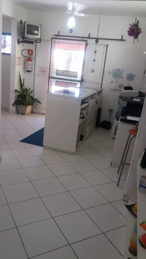 Casa, 6 quartos, 230 m² - Foto 3