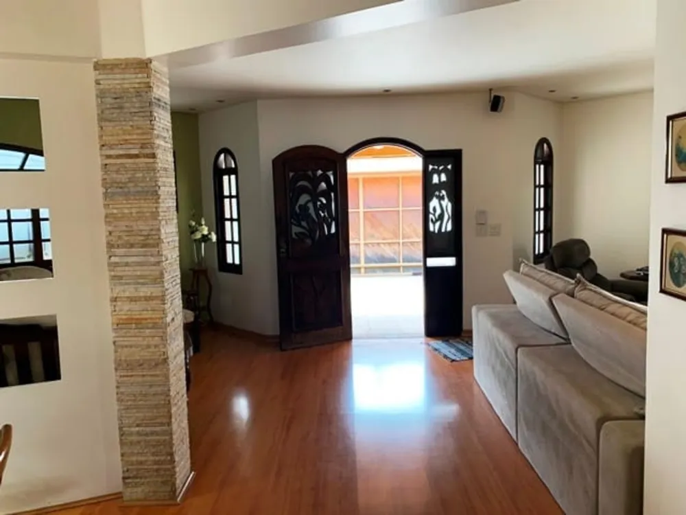 Casa, 3 quartos, 370 m² - Foto 1