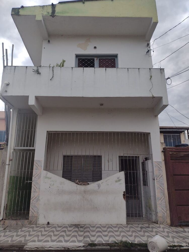 Casa à venda com 5 quartos, 125m² - Foto 2