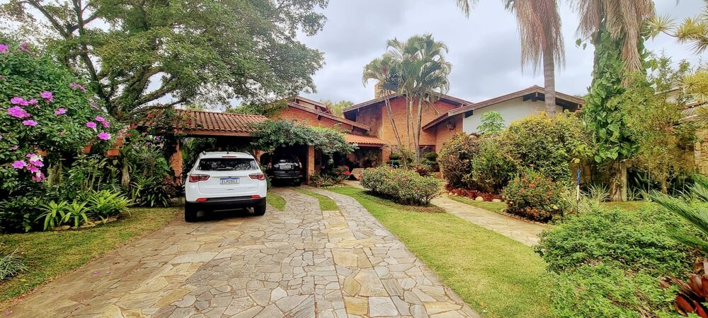 Casa de Condomínio à venda com 4 quartos, 380m² - Foto 2