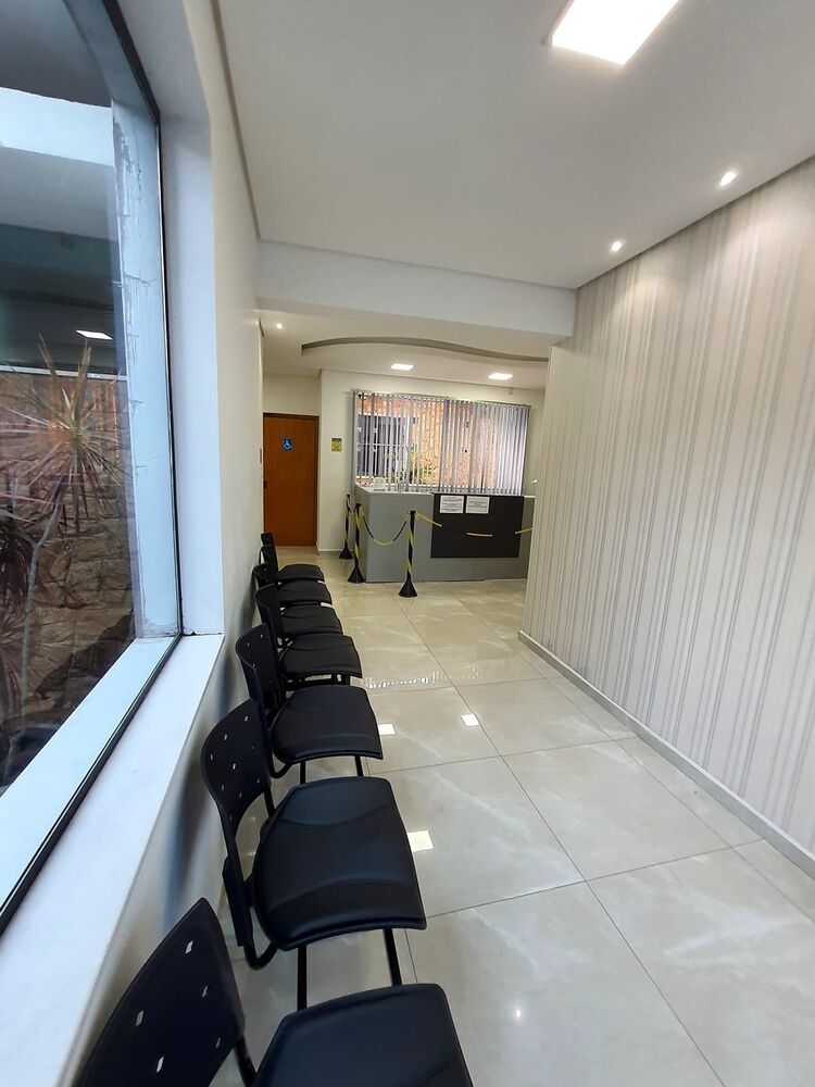 Prédio Inteiro para alugar com 7 quartos, 212m² - Foto 1
