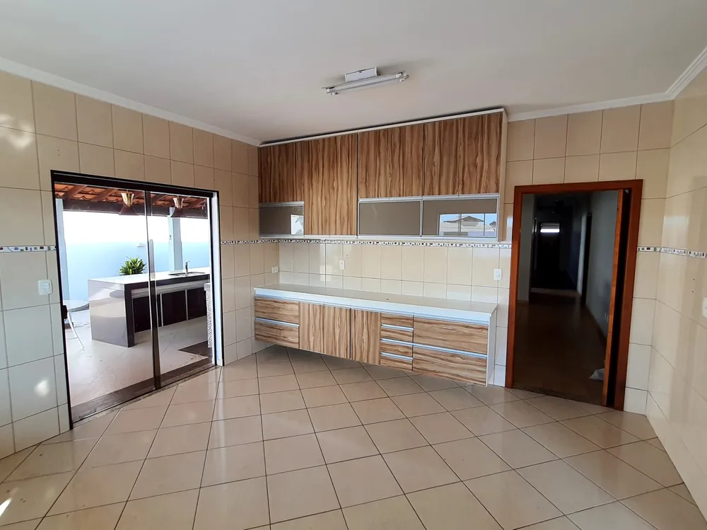 Casa, 3 quartos, 432 m² - Foto 3