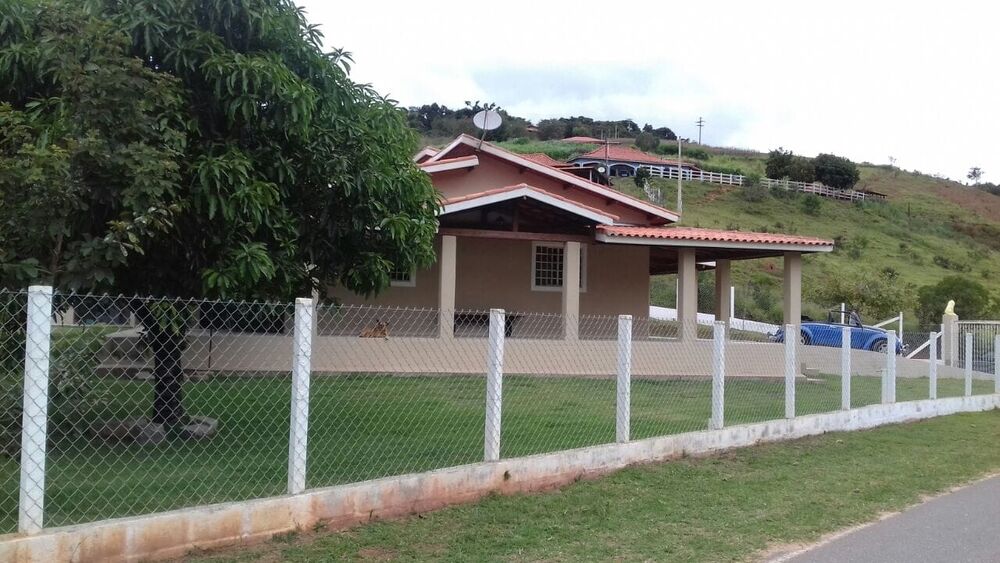 Terreno à venda com 2 quartos, 1000m² - Foto 1