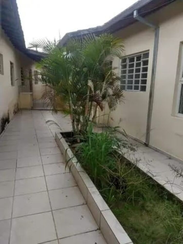 Casa à venda com 5 quartos, 418m² - Foto 1