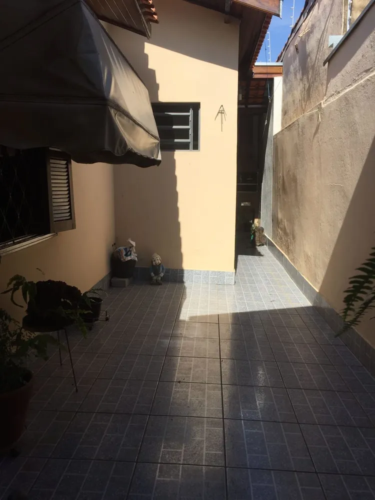 Casa, 5 quartos, 216 m² - Foto 3