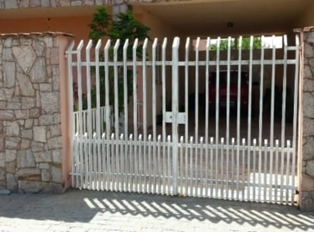 Casa, 4 quartos, 211 m² - Foto 2