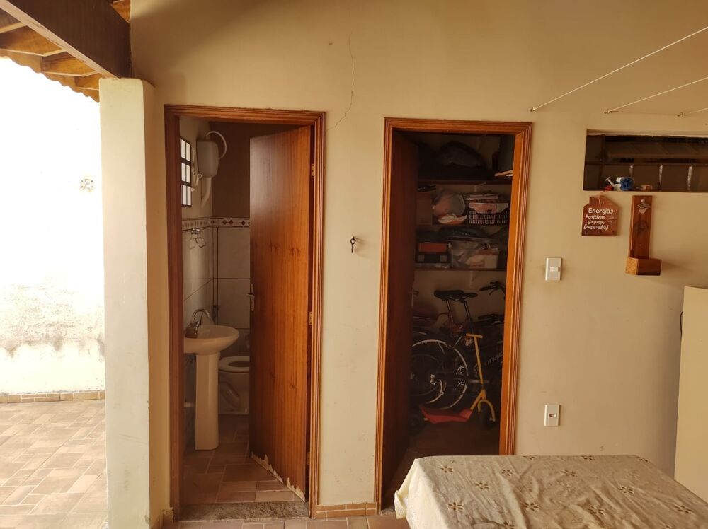 Casa à venda com 2 quartos, 210m² - Foto 21
