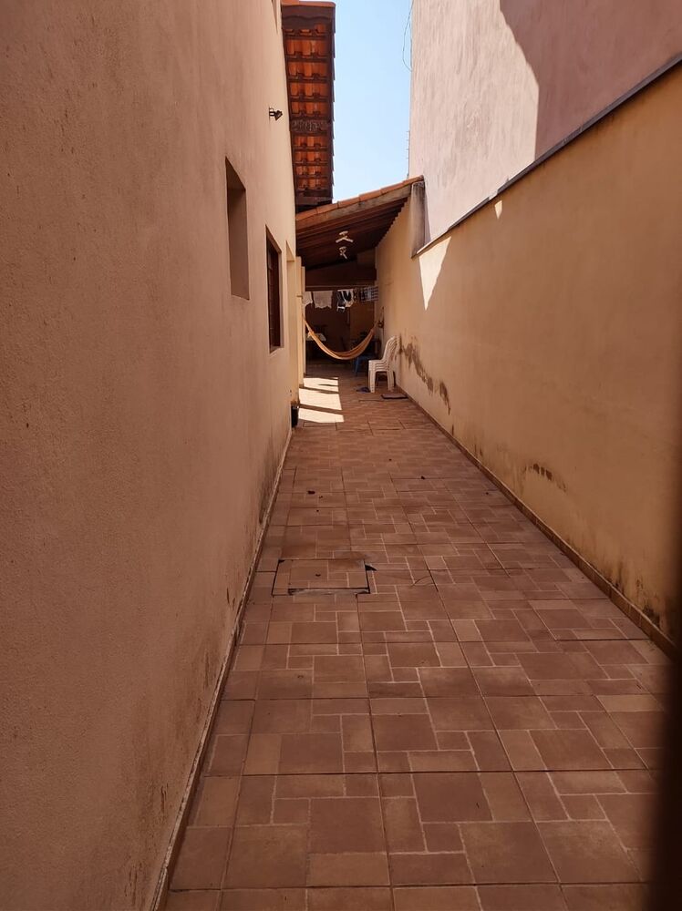 Casa à venda com 2 quartos, 210m² - Foto 25