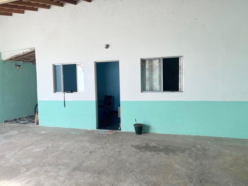 Casa à venda com 2 quartos, 65m² - Foto 4