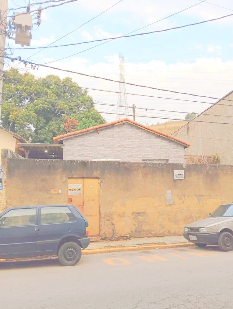 Casa à venda com 3 quartos, 110m² - Foto 1