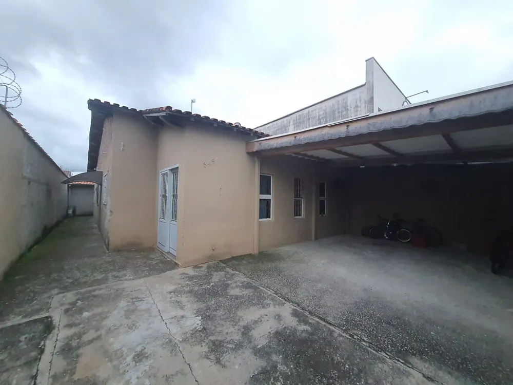 Casa, 4 quartos, 200 m² - Foto 1