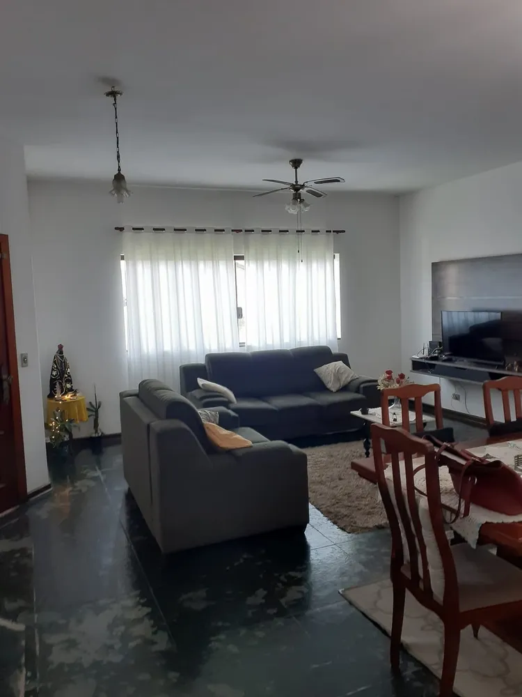 Casa, 3 quartos, 178 m² - Foto 1
