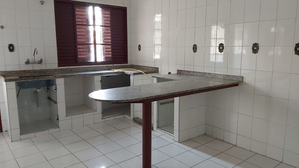 Prédio Inteiro à venda com 5 quartos, 331m² - Foto 25
